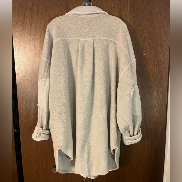 size L Beige ruby button down flannel from freepeople. - Picture 2 of 6